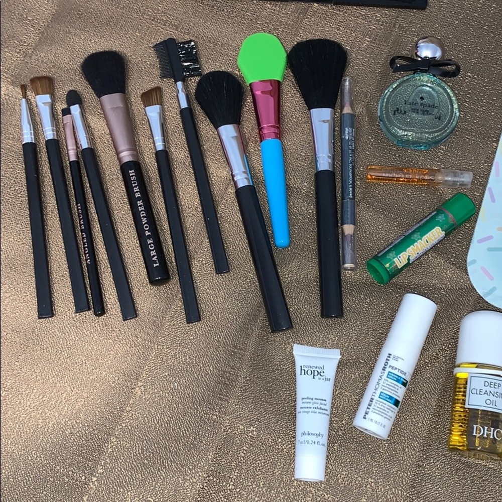 Beauty Bundle! - Picture 4 of 5